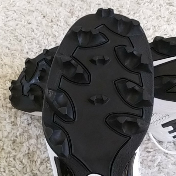 Nike Cleats - Picture 8 of 8